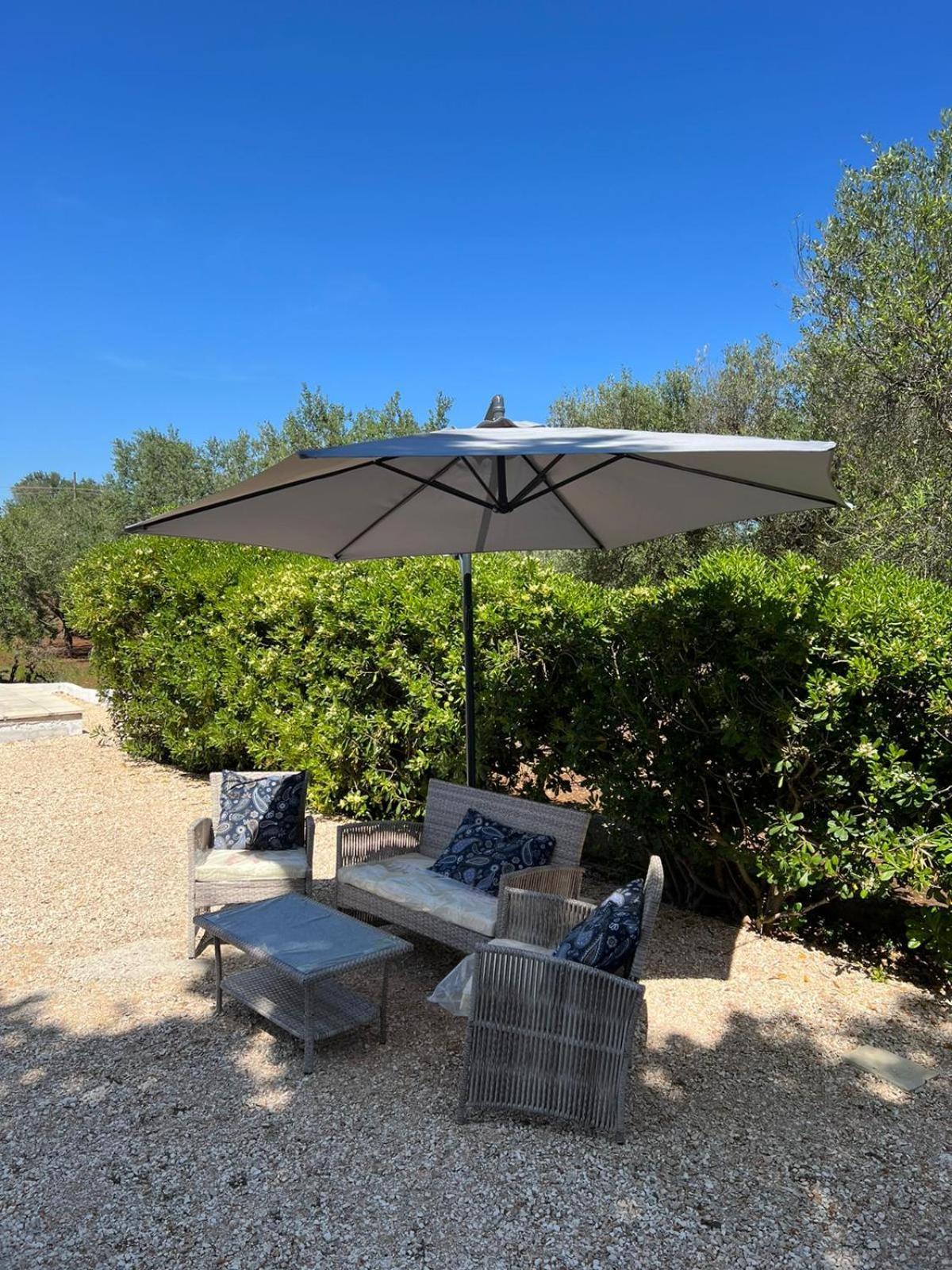 Trullo La Quercia Villa Ostuni Exterior photo
