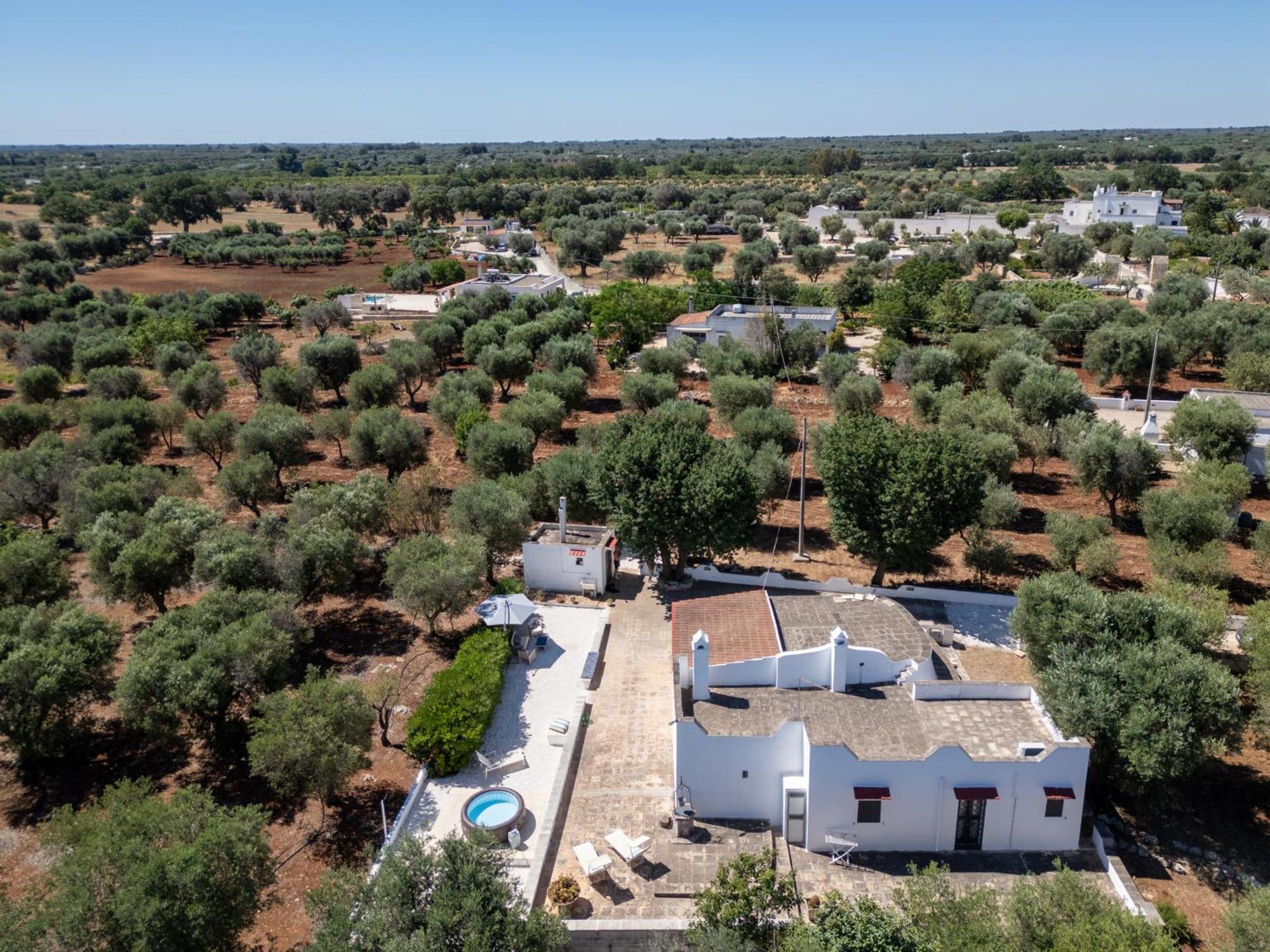 Trullo La Quercia Villa Ostuni Exterior photo
