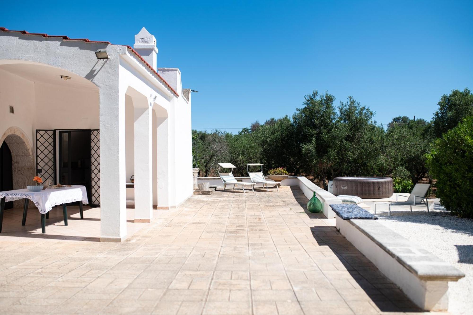 Trullo La Quercia Villa Ostuni Exterior photo