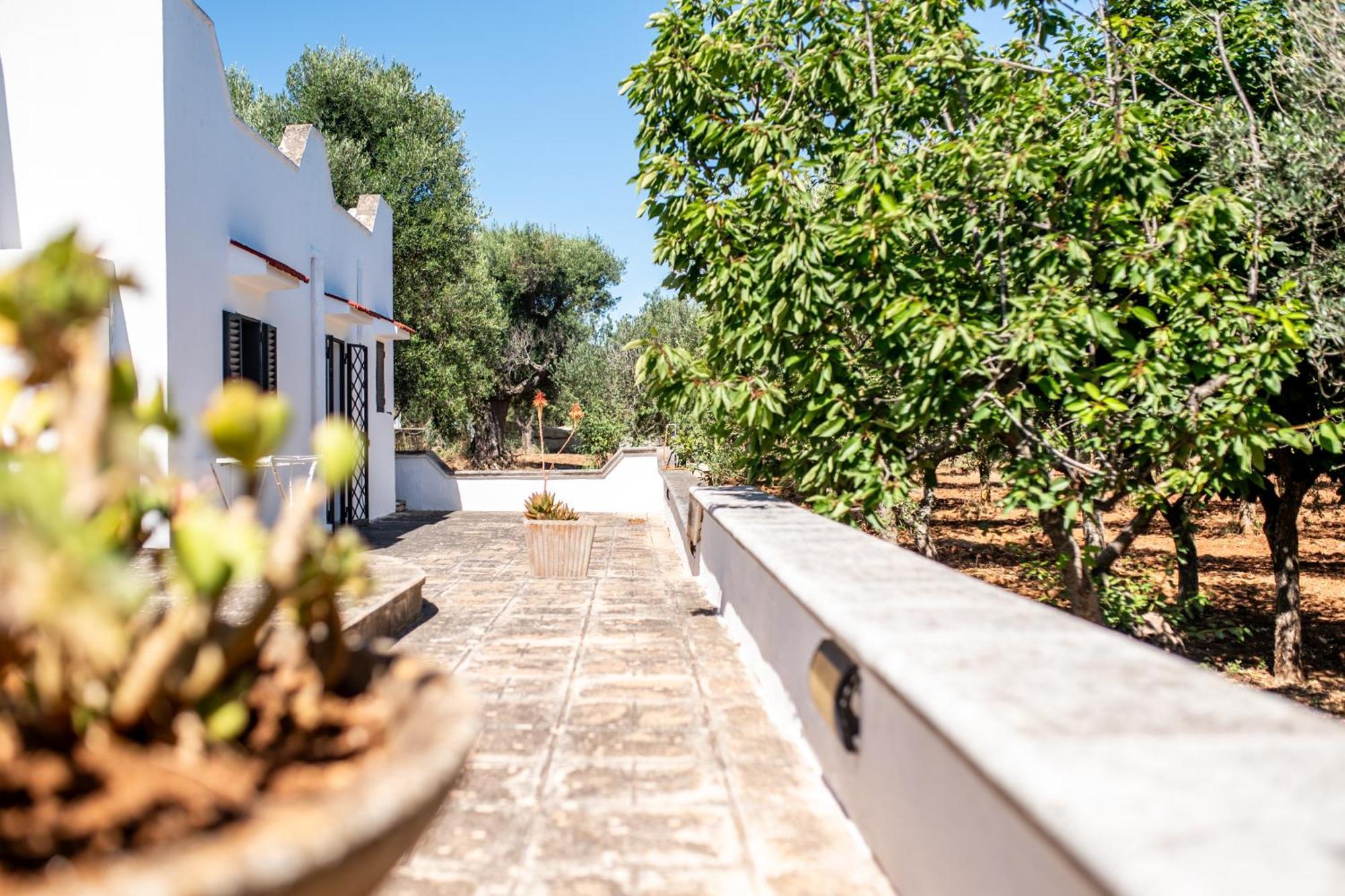Trullo La Quercia Villa Ostuni Exterior photo