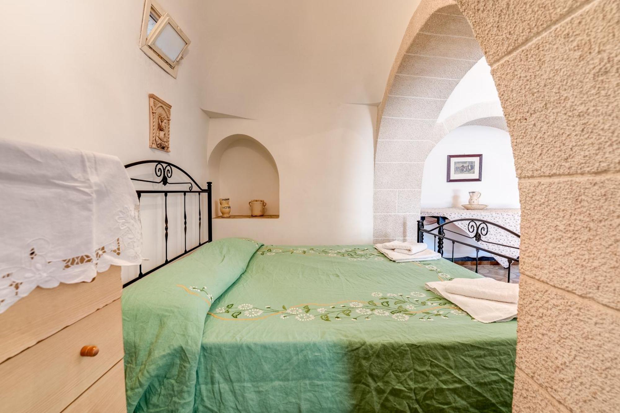Trullo La Quercia Villa Ostuni Exterior photo
