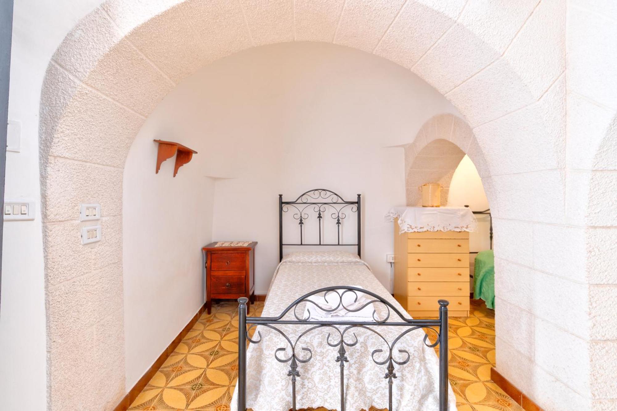 Trullo La Quercia Villa Ostuni Exterior photo